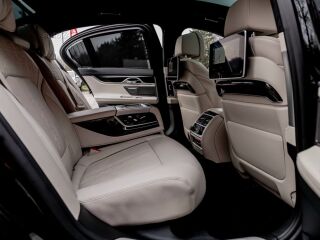 BMW 745 e Individual Plug-In Hybrid 3.0 290kW