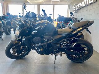 Kawasaki Z 750 R4 DOCH 16V 78kW