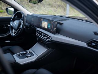 BMW 330 xDrive 2.0 215kW