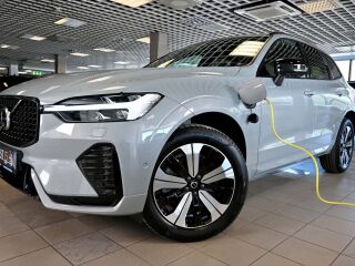 Volvo XC60 AWD H&K DARK PLUS INTELLI MY25 2.0 T6 Plug-in LONG RANGE 293kW
