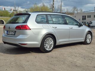 Volkswagen Golf 1.6 77kW