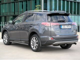 Toyota RAV4 Hybrid Premium Plus AWD 2.5 114кВ