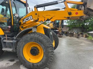 JCB 4CX