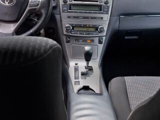 Toyota Avensis 2.0 112кВ