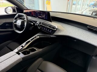Peugeot 5008 Business 1.2 Hybrid 100kW