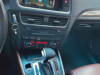 Audi Q5 Comfortline Quattro Bang&Olufsen 3.0 V6 TDI 176kW