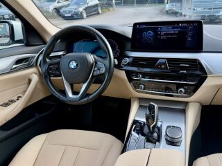 BMW 530 e xDrive Touring Steptronic 2.0 215kW
