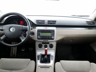 Volkswagen Passat Comfortline 2.0 110кВ