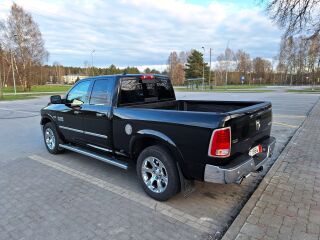 Dodge RAM 1500 Laramie 5.7 V8 295kW
