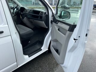 Volkswagen Transporter 4MOTION L2H1 2.0 TDI 110kW