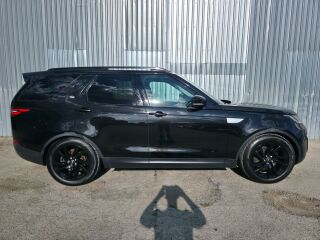 Land Rover Discovery 5 HSE TD6 Santorini Black 3.0 V6 TD6 190kW