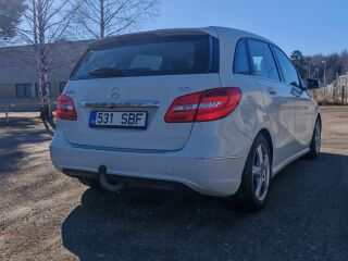 Mercedes-Benz B 180 1.5 80kW