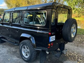 Land Rover Defender Experience 2.4 90kW