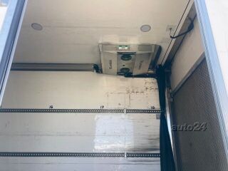 Volvo FE 320+ kahe Lumikko külmutus agregaadiga EURO 6 235kW