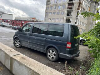 Volkswagen Multivan Highline 2.5 128кВ