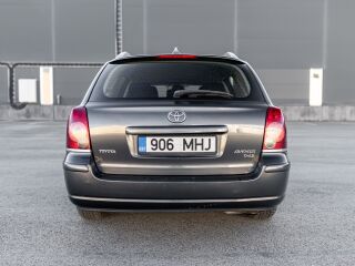 Toyota Avensis 2.2 110kW