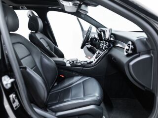 Mercedes-Benz C 350 e AMG Line 2.0 R4 205kW