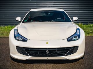 Ferrari GTC4Lusso 3.9 449kW