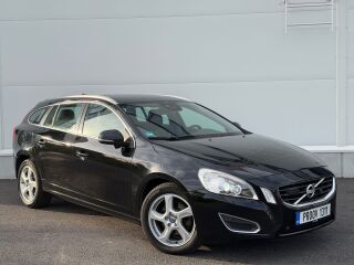 Volvo V60 SUMMUM D3 2.0 120кВ