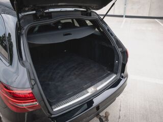 Mercedes-Benz C 220 Amg-Pakett 2.0 143kW