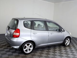 Honda Jazz Elegance Facelift 1.3 61kW