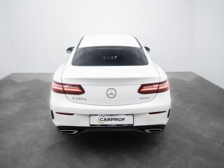 Mercedes-Benz E 220 4Matic Coupe AMG 2.0 143kW