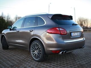 Porsche Cayenne S 4.8 V8 294кВ