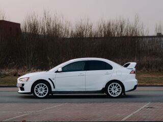Mitsubishi Lancer Evolution 2.0 217kW