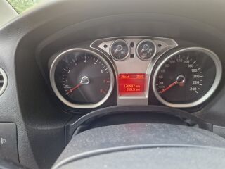 Ford Focus 1.6 74kW