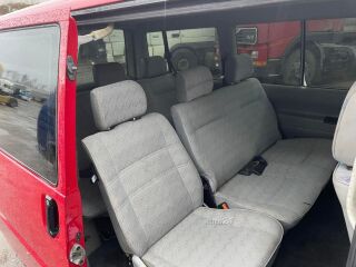 Volkswagen Caravelle 2.4 57kW