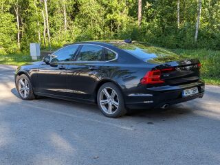 Volvo S90 D5 AWD MOMENTUM 2.0 173kW