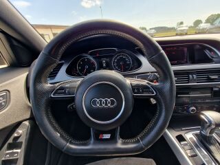 Audi A4 S-LINE AVANT 3.0 V6 TDI 150кВ