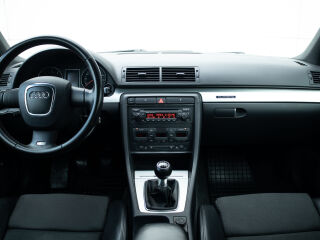 Audi A4 S line 3.0 V6 TDI 171kW