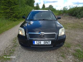 Toyota Avensis 2.0 R4 108kW