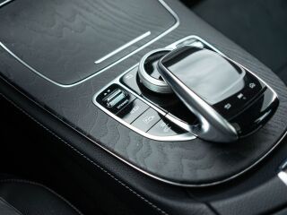 Mercedes-Benz E 300 de AMG 2.0 143kW