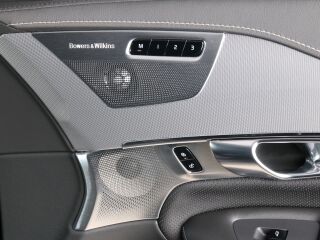 Volvo XC90 AWD ULTIMATE BRIGHT 7 XENIUM FULL 2.0 B5 KERS Mild Hybrid 183kW