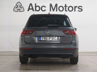 Volkswagen Tiguan 1.5 110кВ