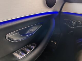 Mercedes-Benz E 300 2.0 155kW