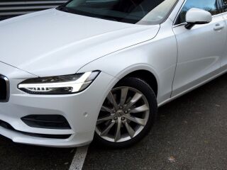 Volvo S90 Momentum D4 2.0 R4 TDI CR 140kW