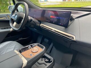 BMW iX xDrive 40 Sport 240кВ