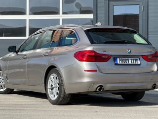 BMW 530 xDrive Touring Individual 3.0 195kW
