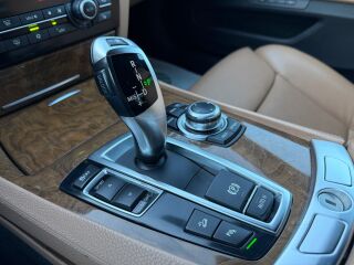 BMW 740 3.0 225кВ