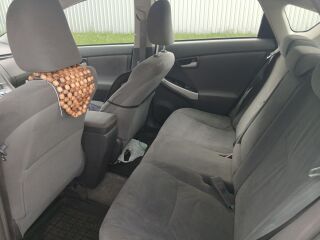 Toyota Prius 1.8 73кВ