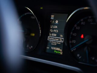 Toyota RAV4 Premium 2.5 114кВ