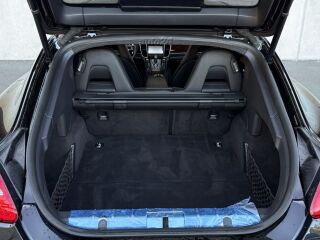 Porsche Panamera Turbo 4.8 V8 368кВ