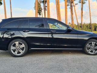 Mercedes-Benz C 220 2.0 143kW