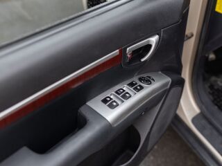 Hyundai Santa Fe 2.7 139кВ