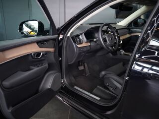 Volvo XC90 AWD 2.0 T8 228кВ