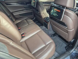 BMW 730 xDrive LCI M-sportpakett Shadowline 3.0 TDI 190kW