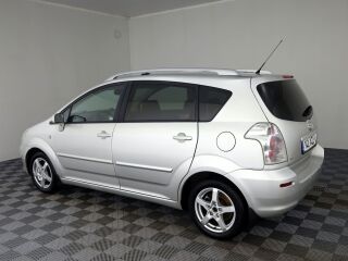 Toyota Corolla Verso Linea Sol 1.8 95кВ